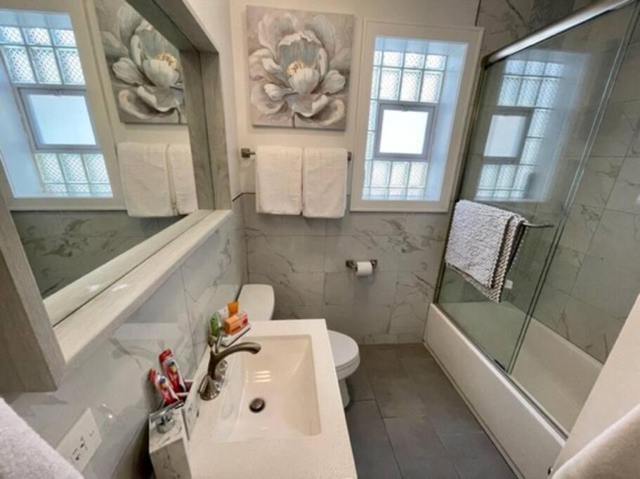 The Blue Golden Luxury Modern 3- Bedroom Apartment In Chicago Zewnętrze zdjęcie