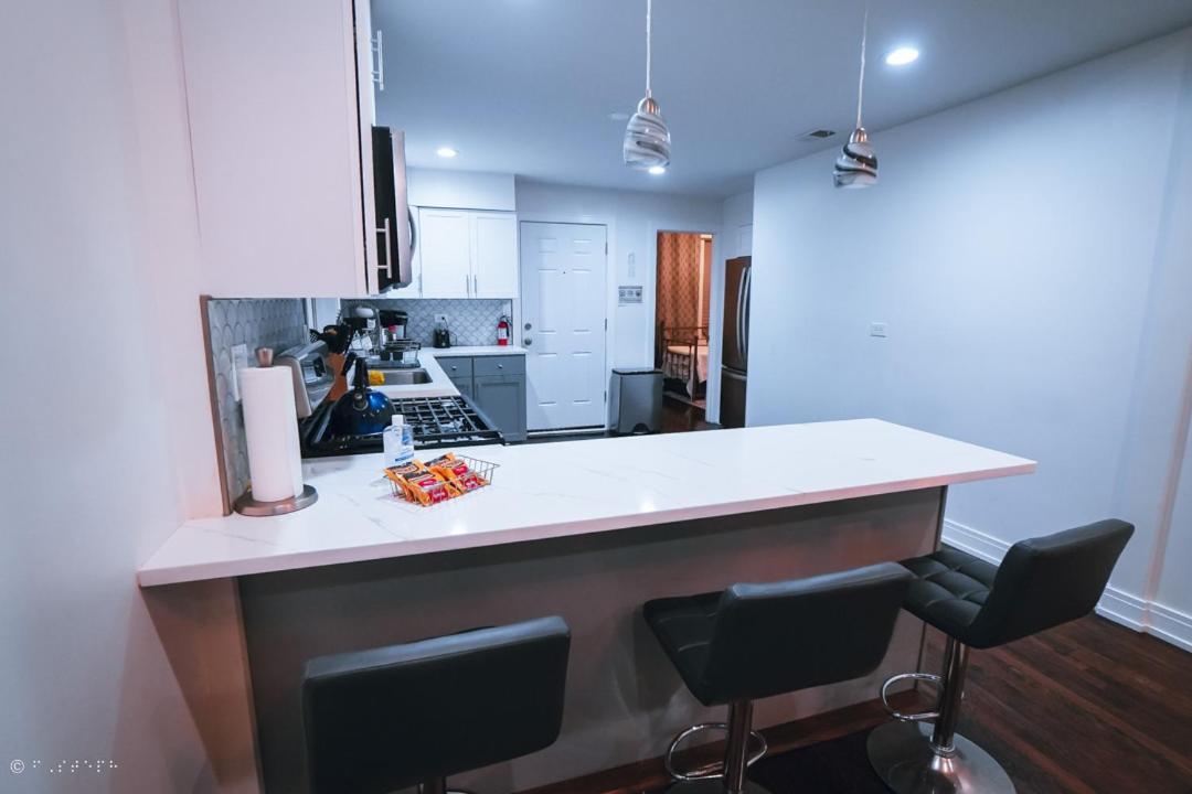The Blue Golden Luxury Modern 3- Bedroom Apartment In Chicago Zewnętrze zdjęcie