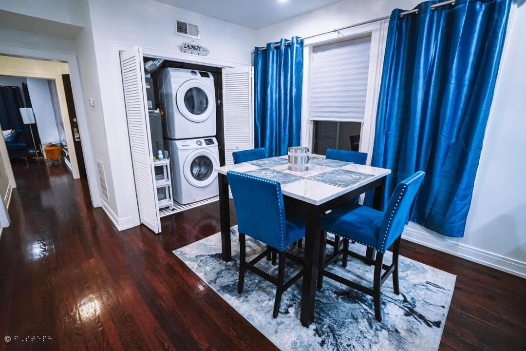 The Blue Golden Luxury Modern 3- Bedroom Apartment In Chicago Zewnętrze zdjęcie